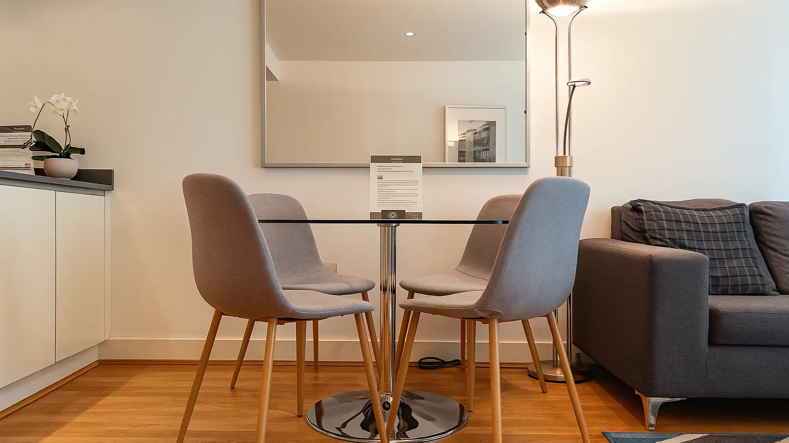 Flat Bridle Mews in Greater London