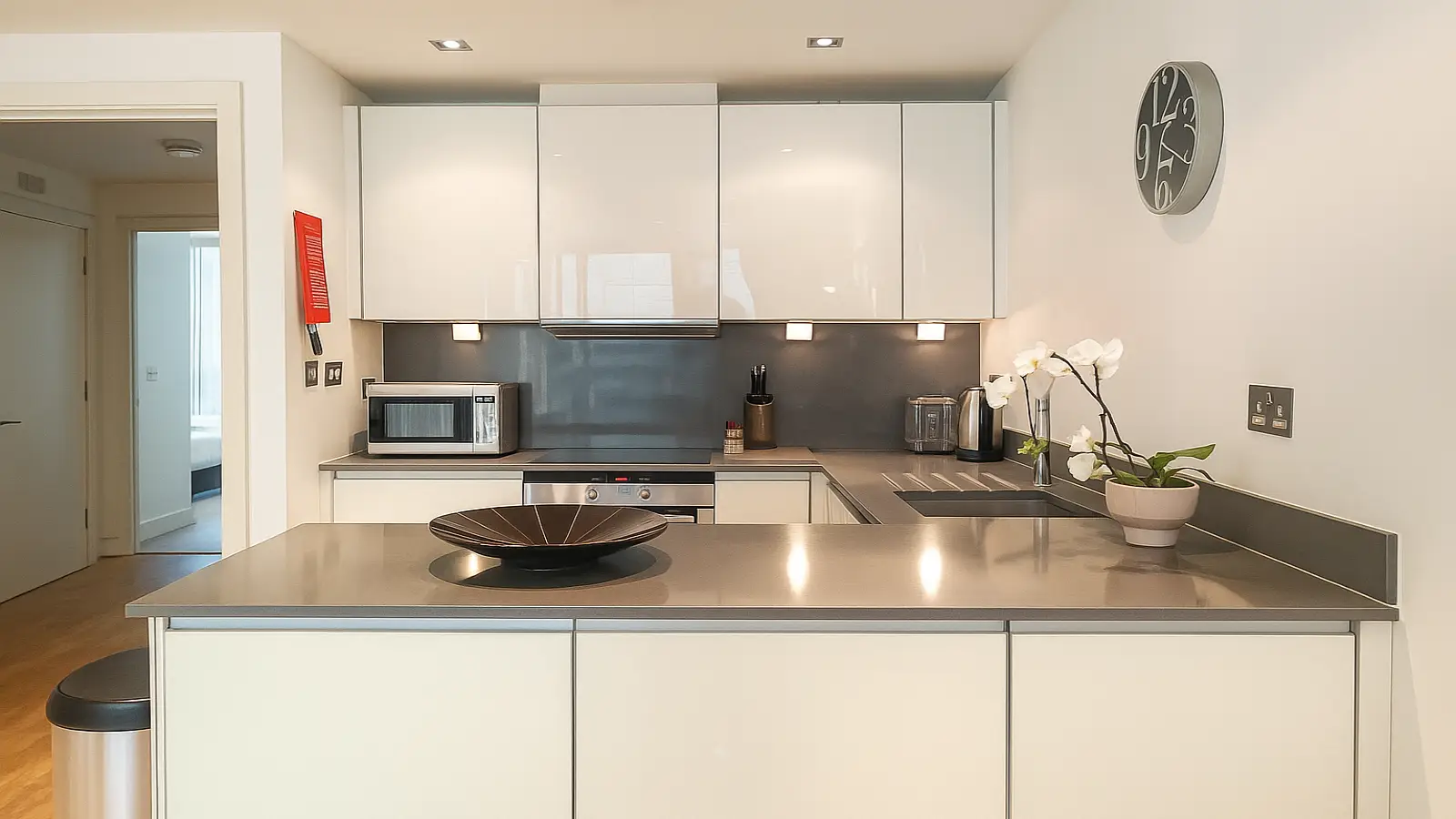 Flat Bridle Mews in Greater London