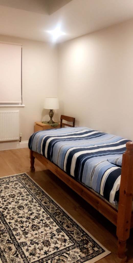 Room Brookscroft Road in Greater London