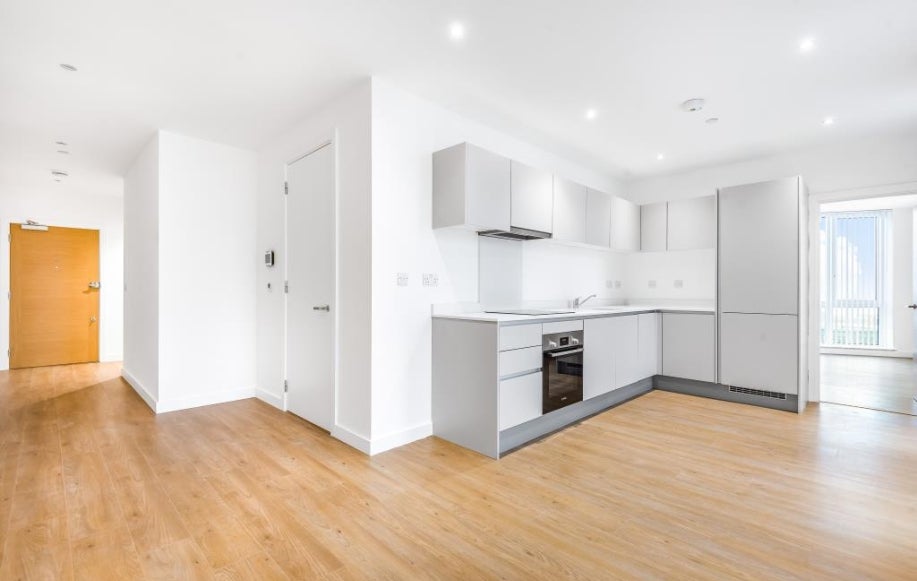 Flat Bond Way in Bracknell