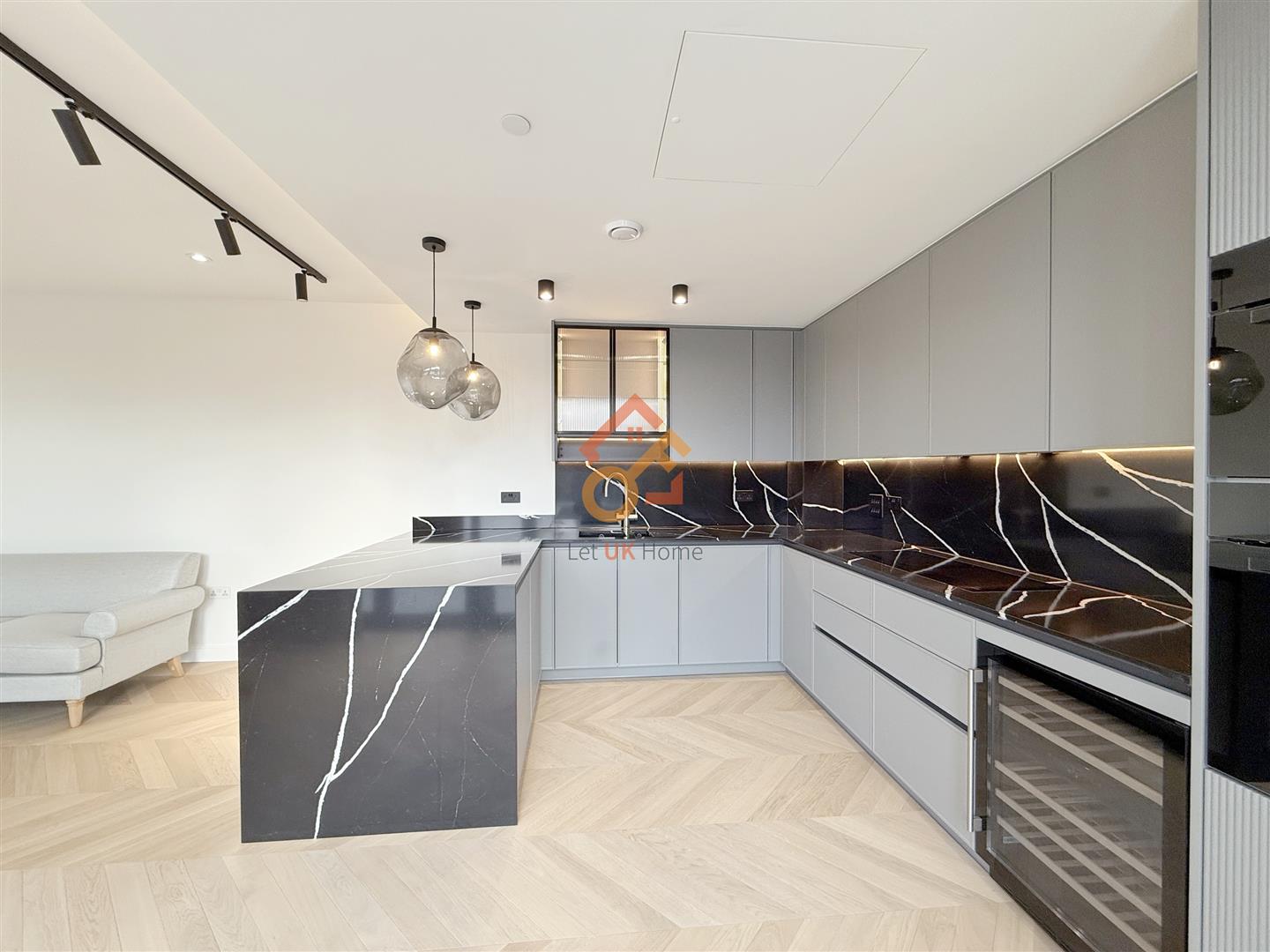 Flat Macclesfield Road in Greater London