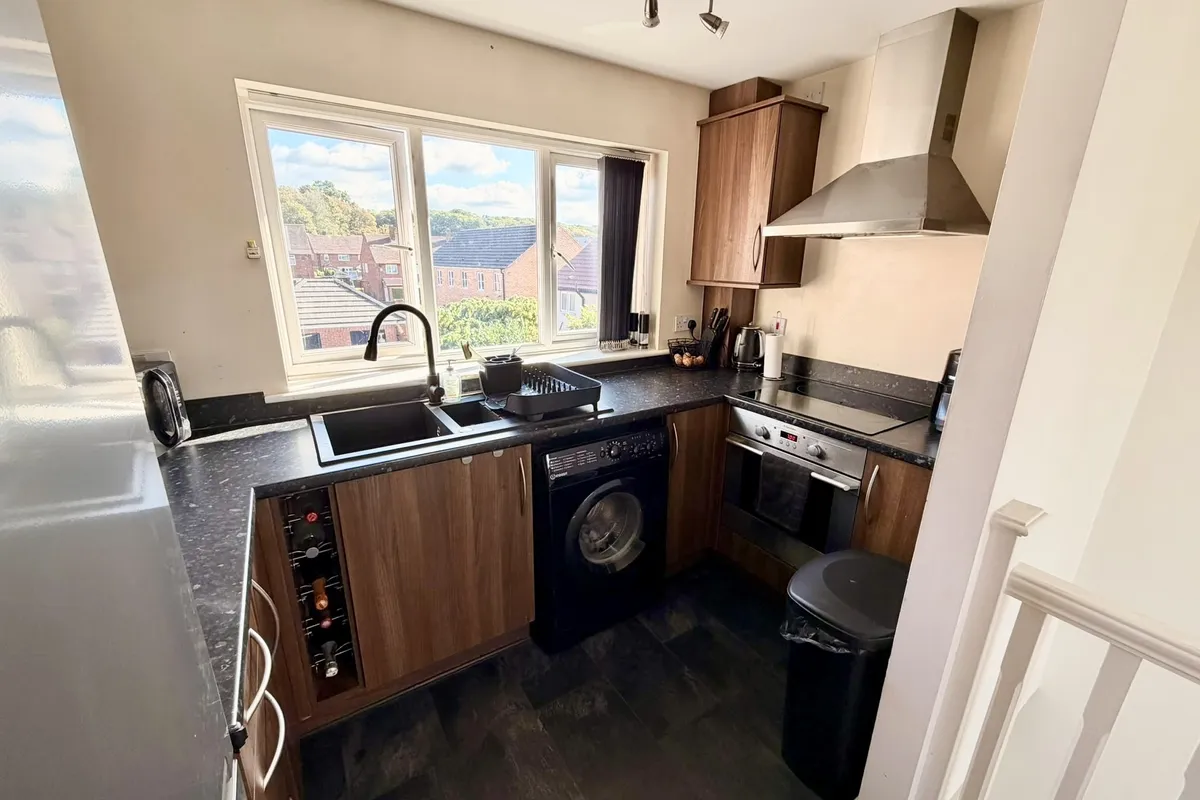 House Swarcliffe Approach in Leeds
