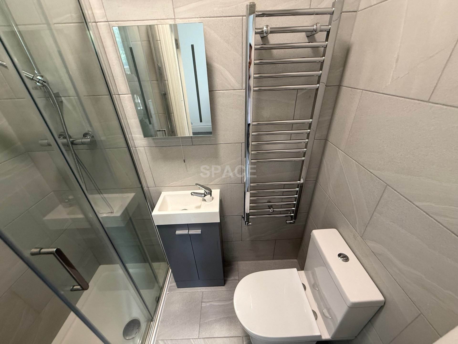 Flat Wokingham Road in Reading