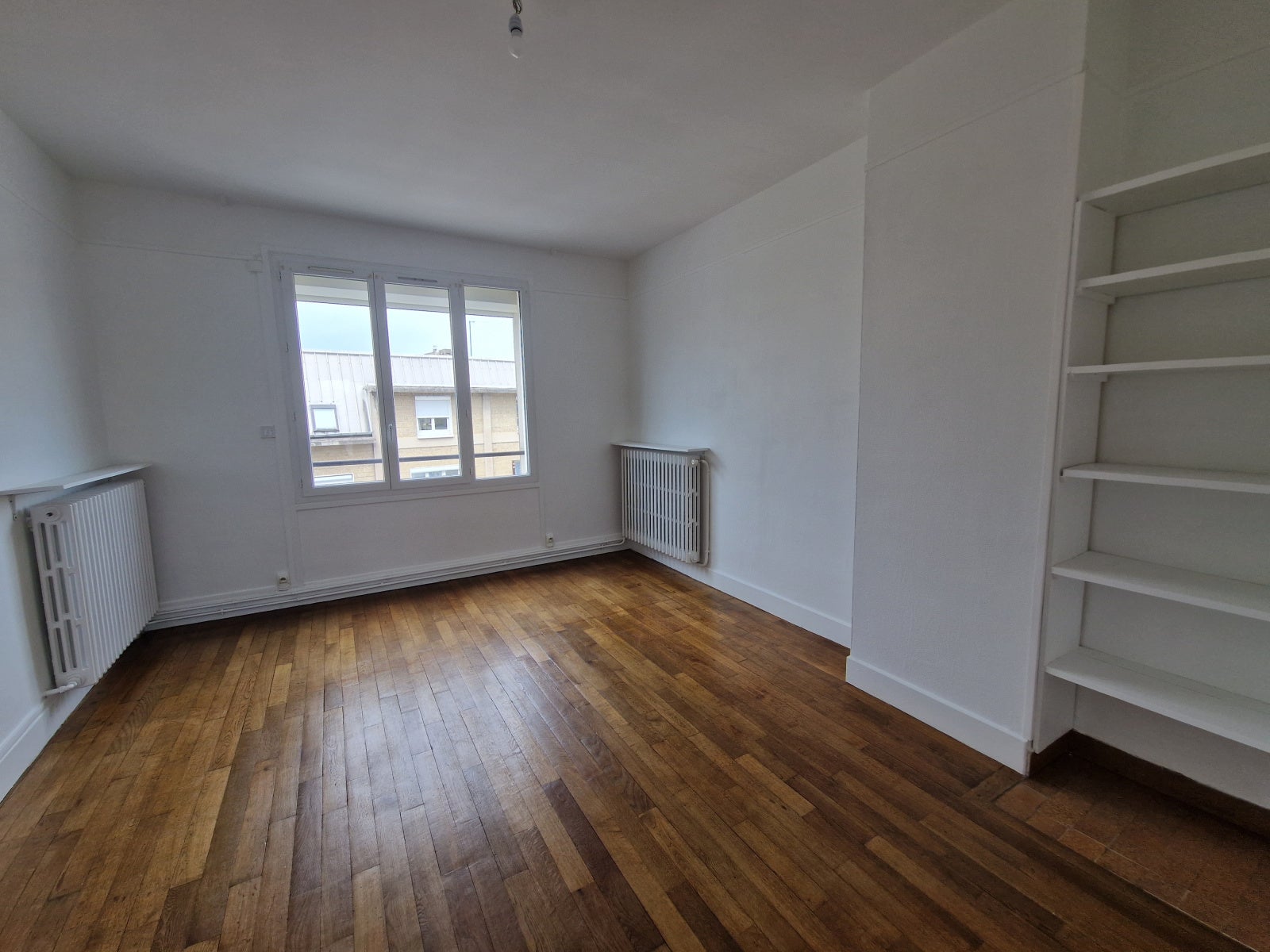 Flat Rue Saint-Jean in Gournay-en-Bray