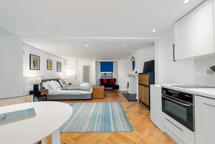 Flat St Thomas Place in Greater London