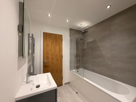 Flat Addington Road in Greater London
