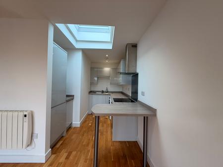 Flat Addington Road in Greater London