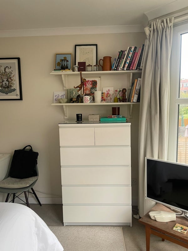Room Holmdale Road in Greater London