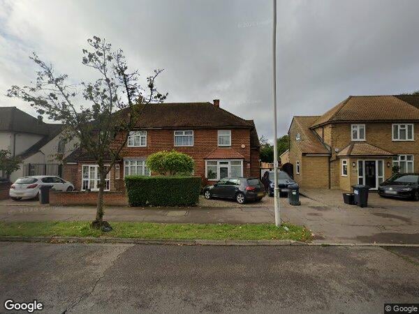 House Manford Way in Greater London