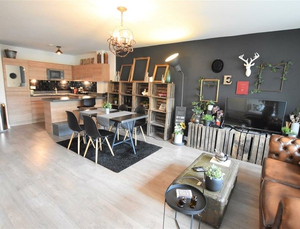 Flat Park Lodge Avenue in London