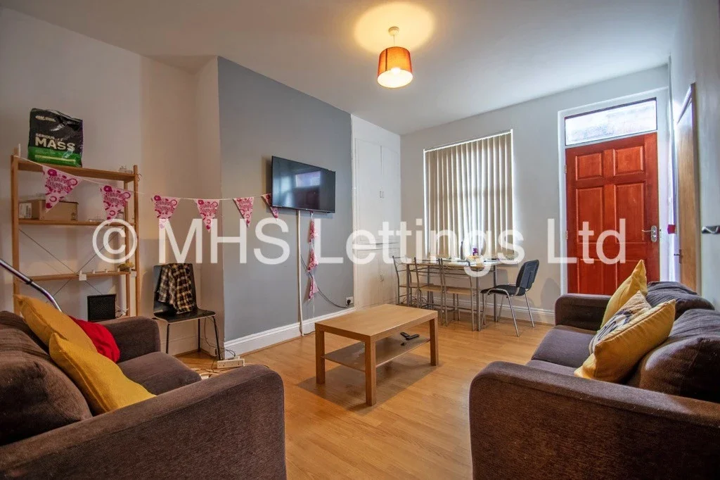 House Back Hessle Mount in Leeds