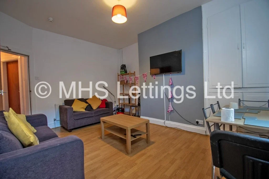 House Back Hessle Mount in Leeds