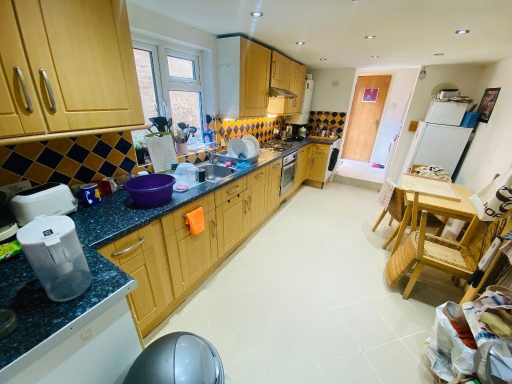 Room Elswick Road in Greater London