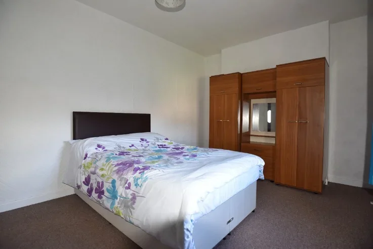 Flat Bathgate Road in Blackburn