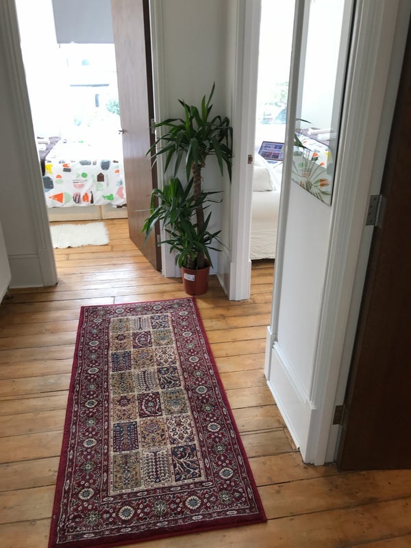 Room Longley Road in Greater London
