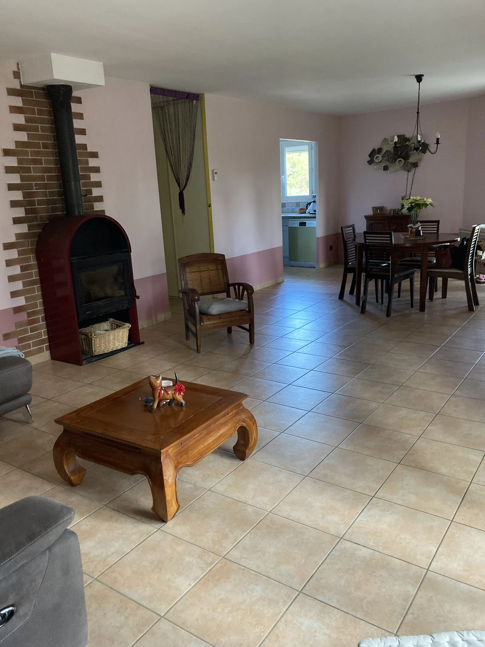 Room Chemin des Châtaigniers in Saint-Étienne-de-Fontbellon