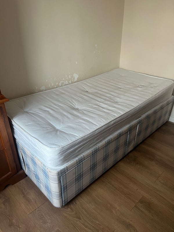 Room Morely Grove in Harlow