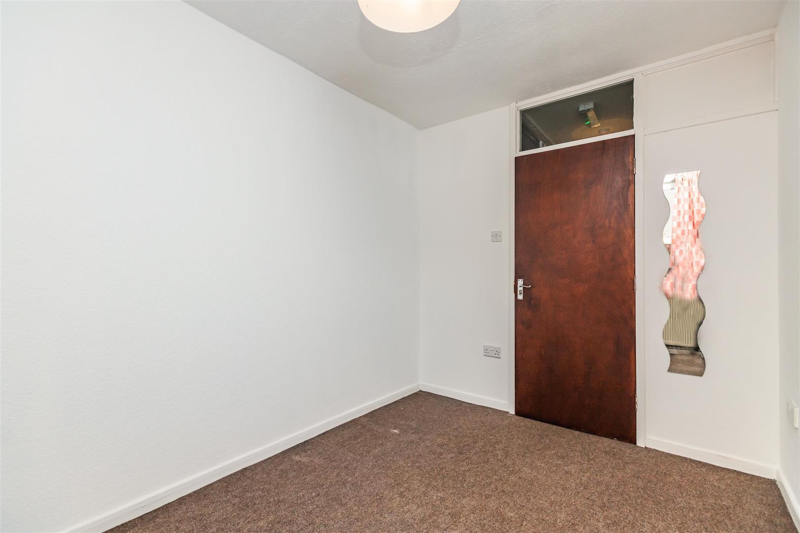 Flat Metchley Drive in Birmingham