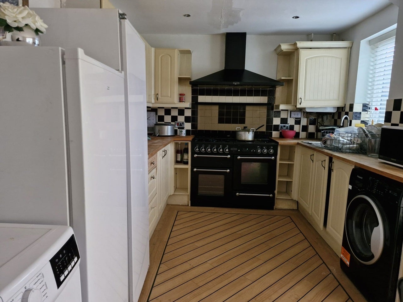Room Back Grasmere Street in Bolton