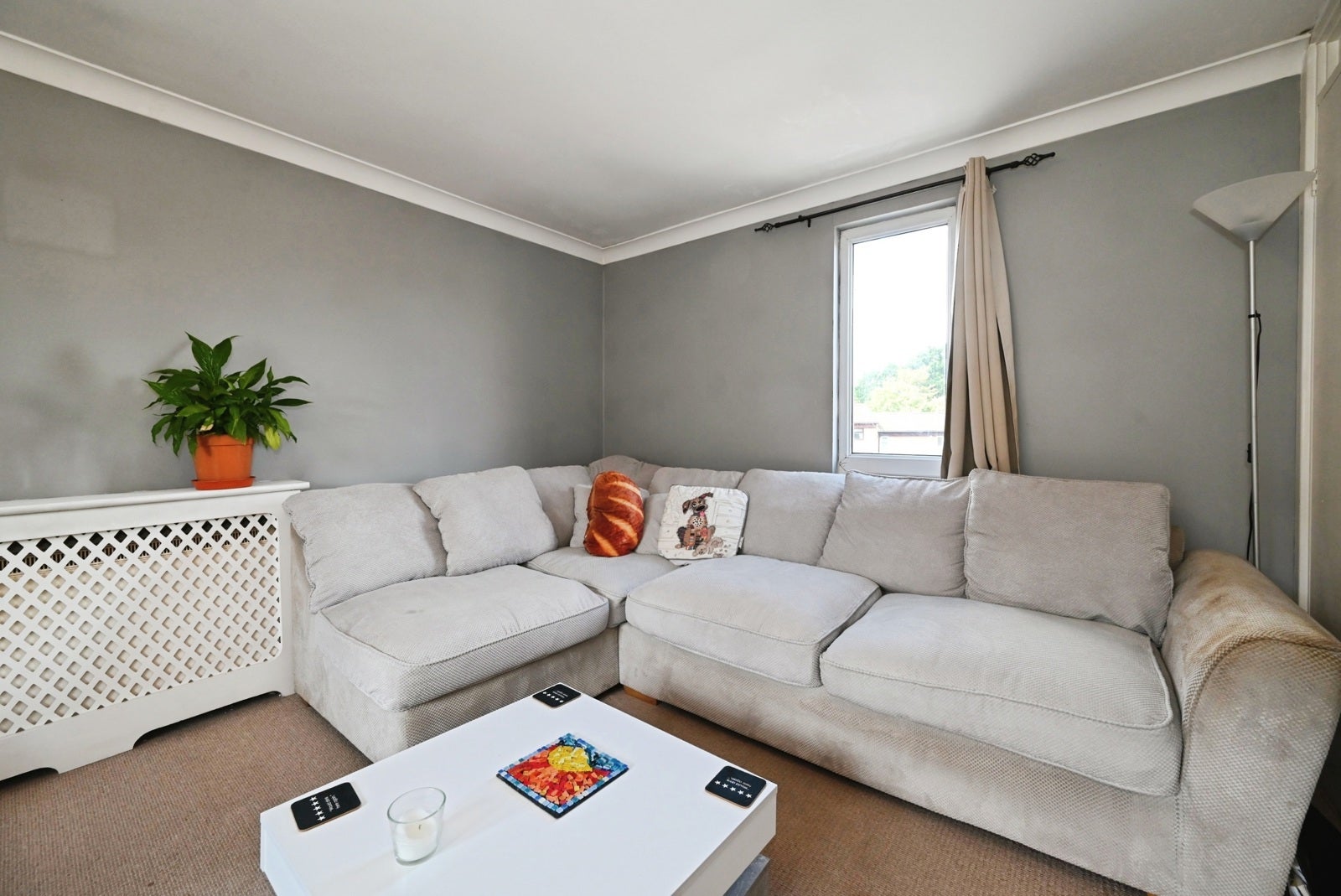 Flat Nutley in Bracknell
