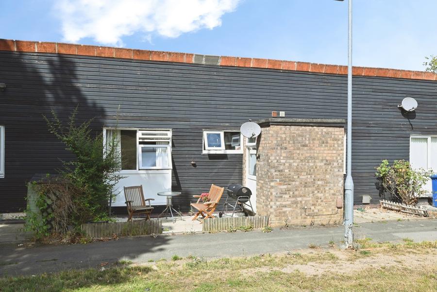 Flat Nutley in Bracknell