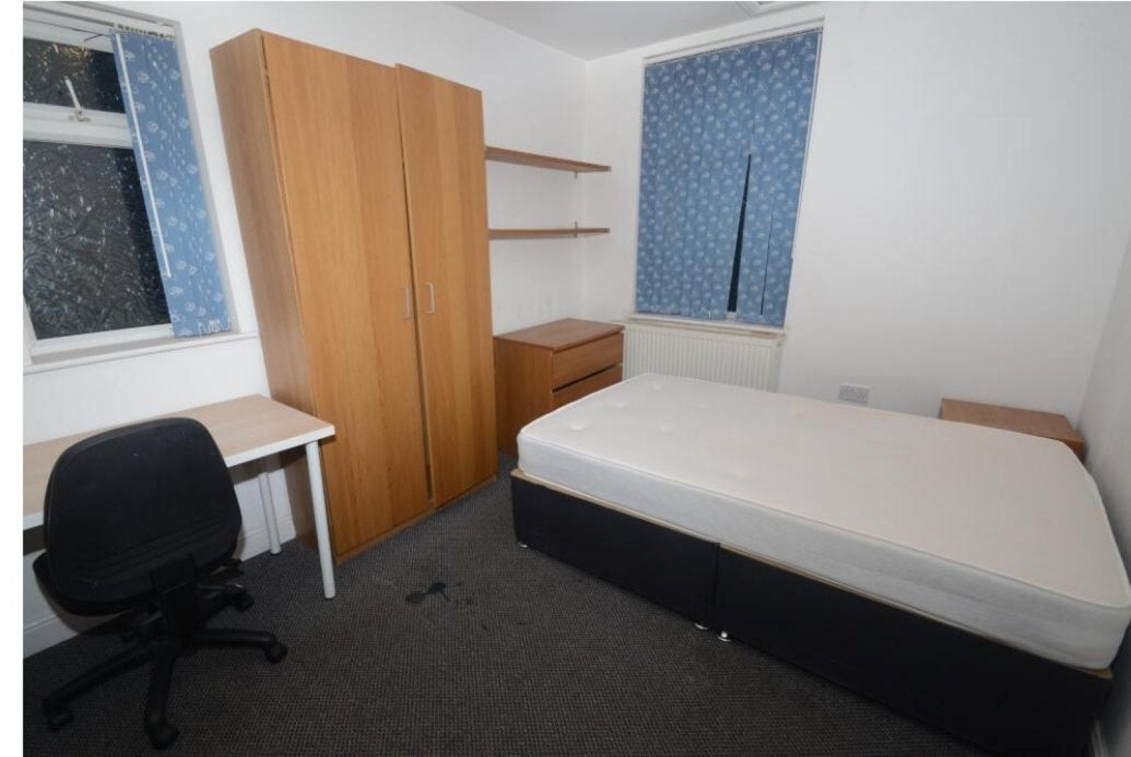 Flat Braemar Road in Manchester