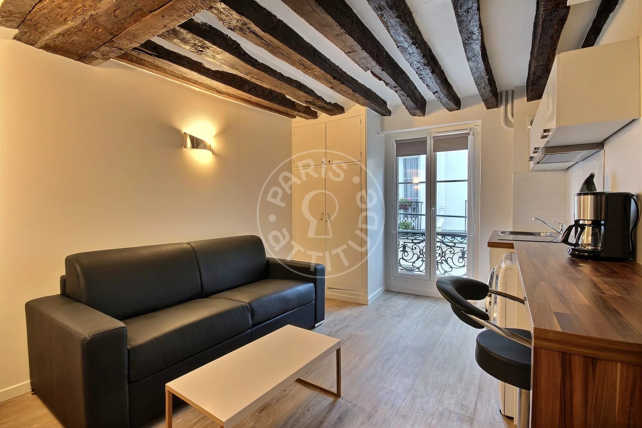 Appartement Rue de l'Hirondelle à Paris
