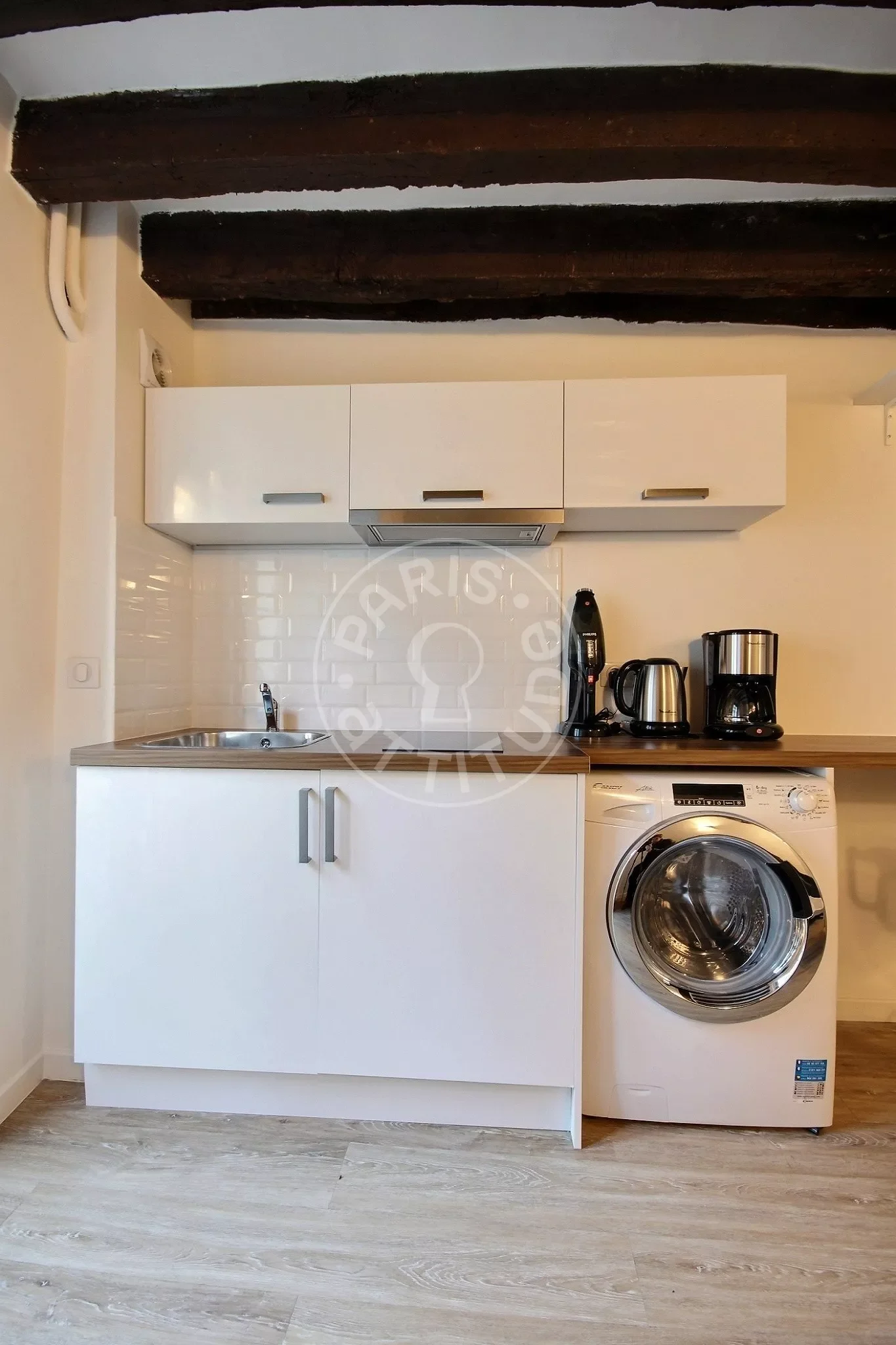 Appartement Rue de l'Hirondelle à Paris