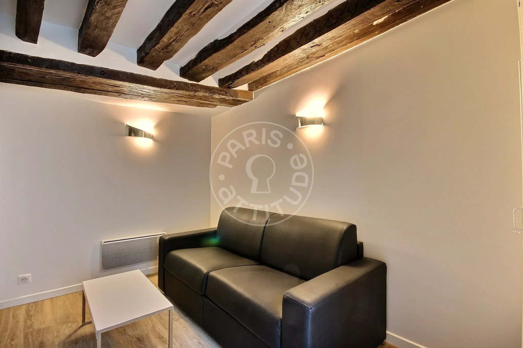 Appartement Rue de l'Hirondelle à Paris