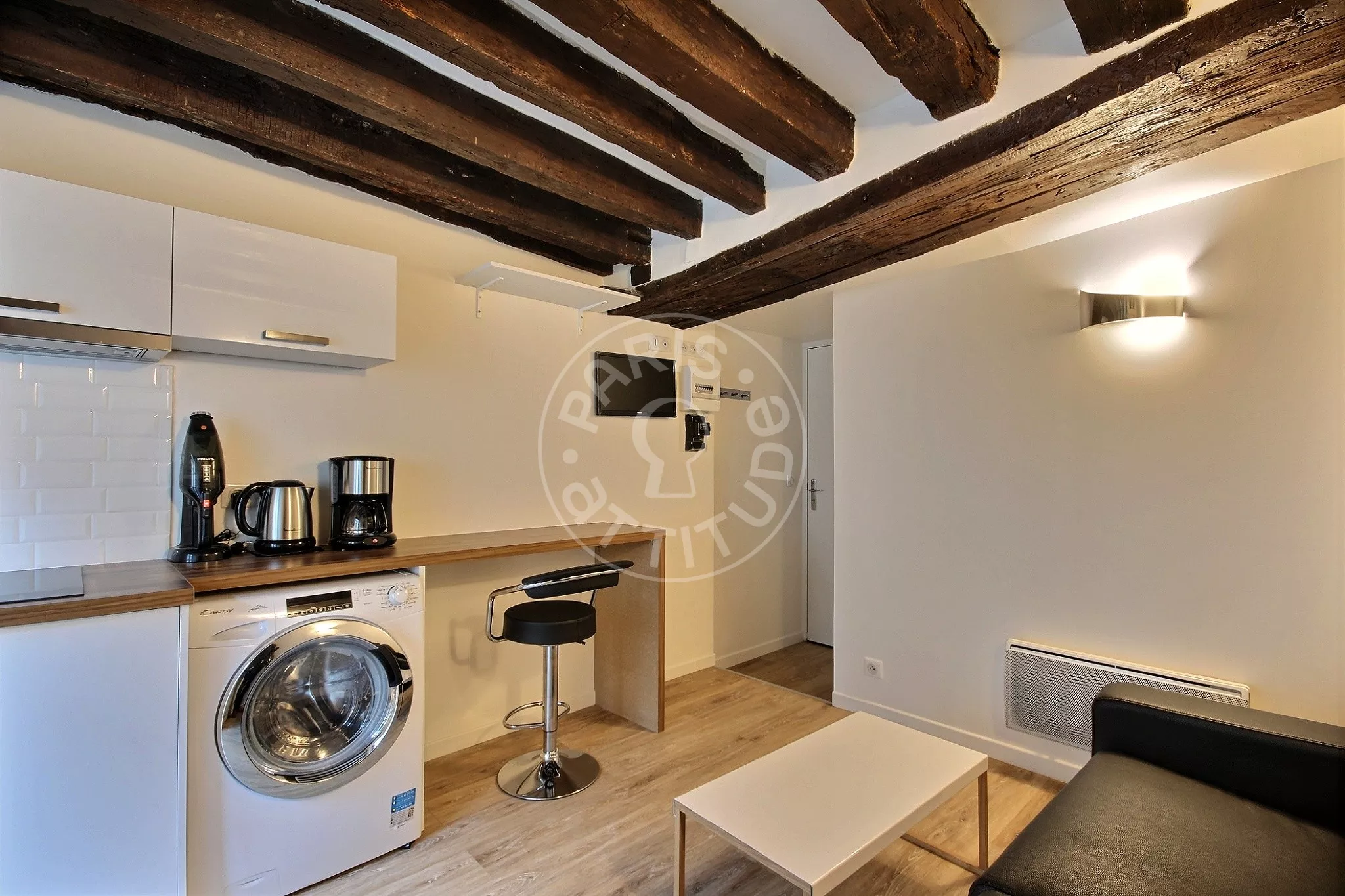 Appartement Rue de l'Hirondelle à Paris