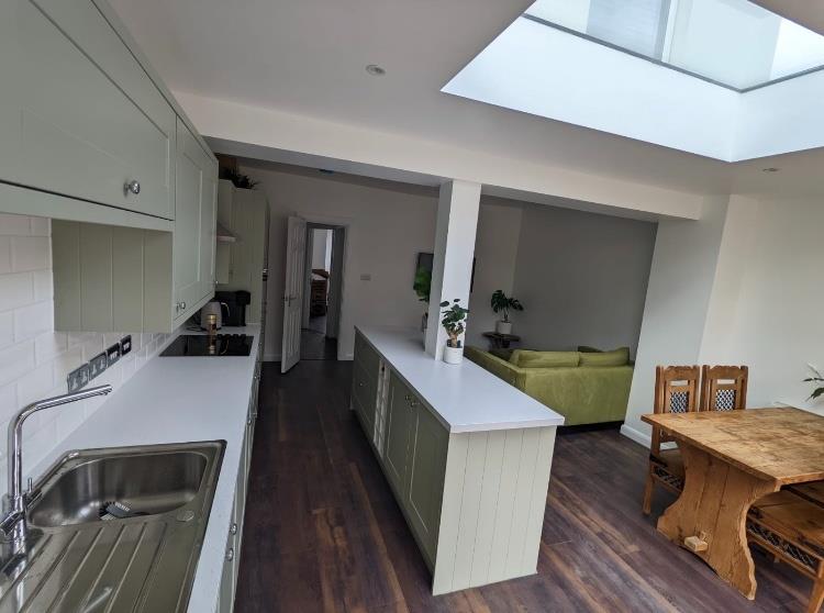Room Kildare Road in Greater London