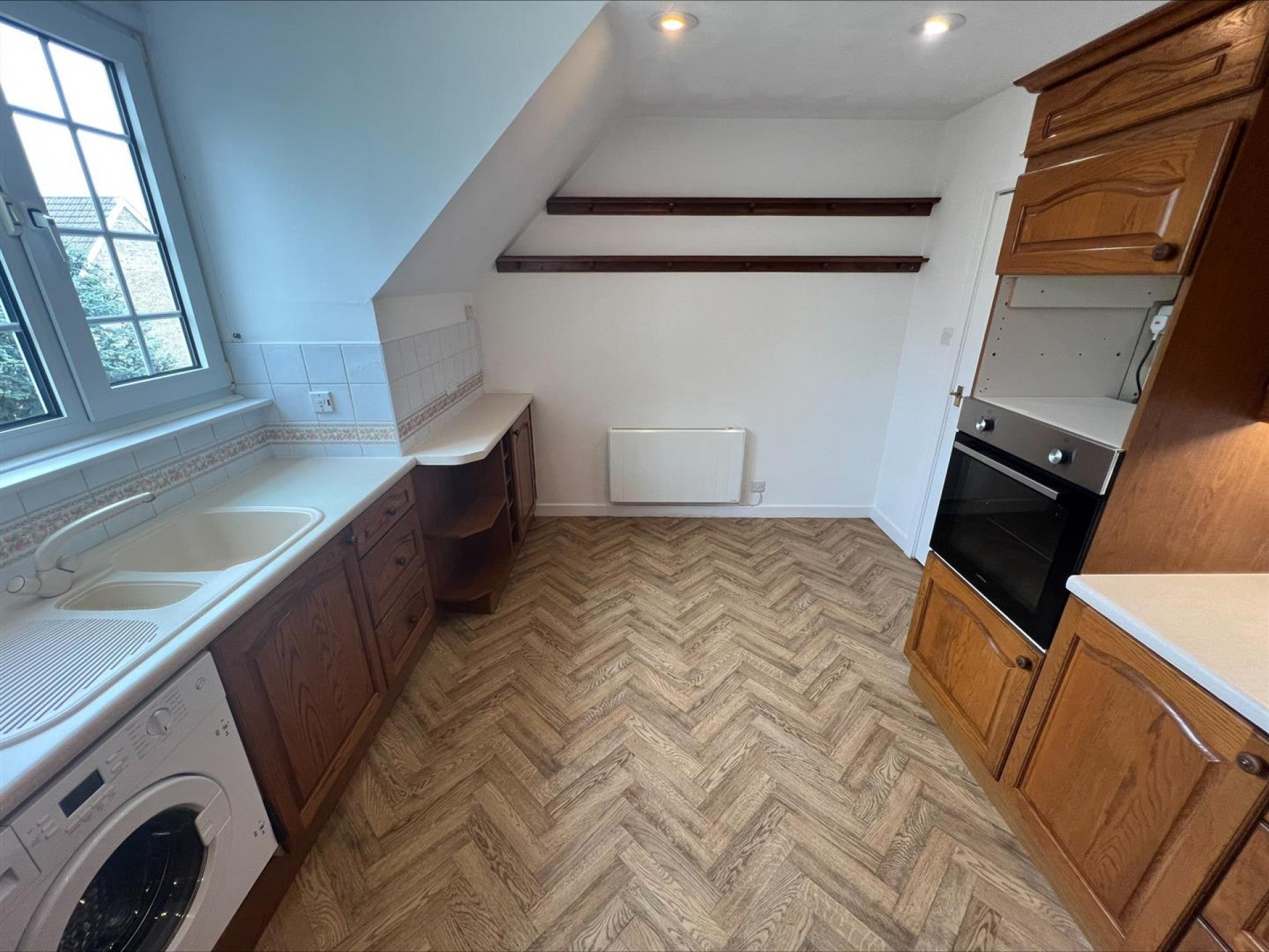 Flat Arncliffe Court in Kirklees