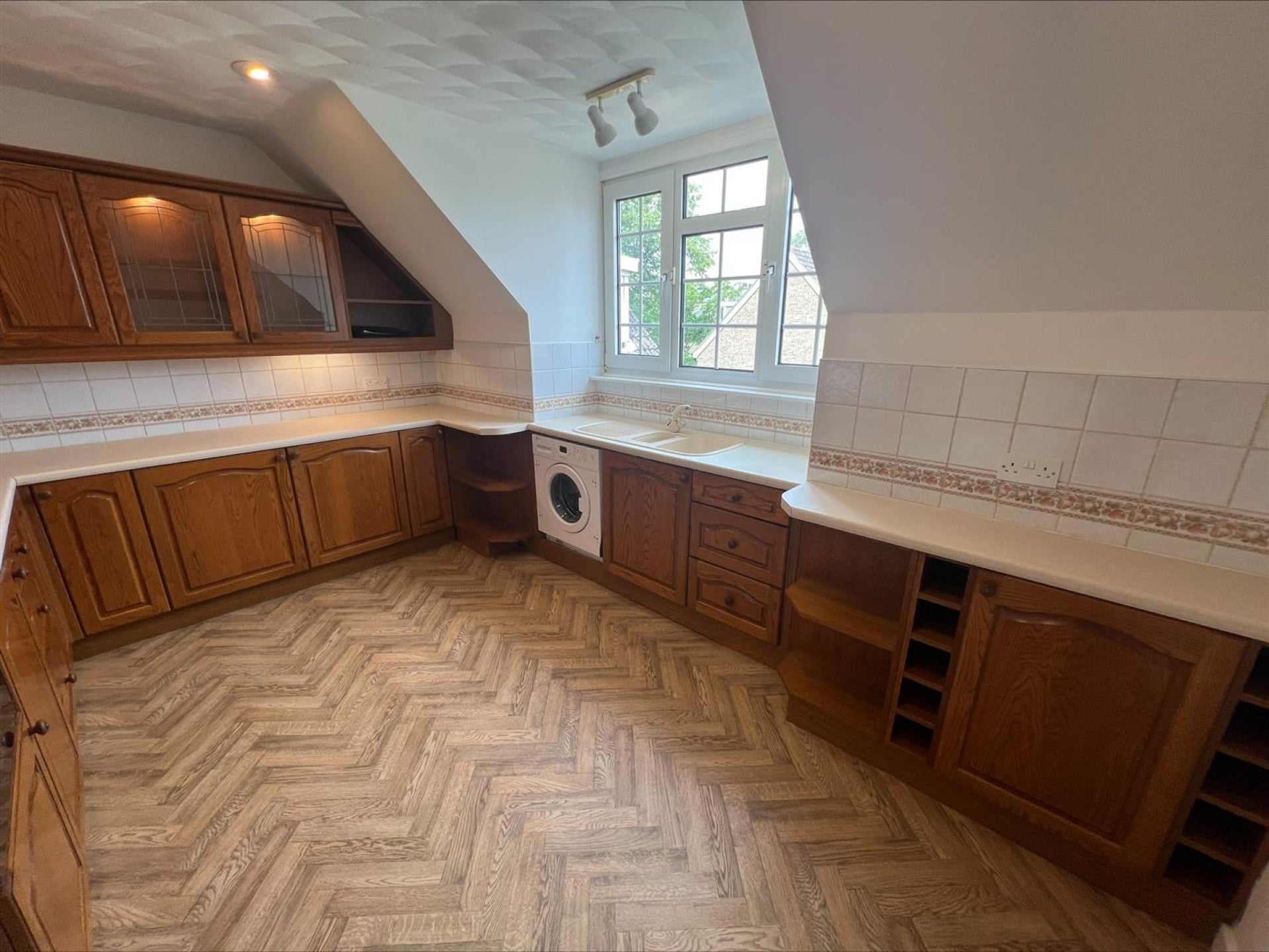 Flat Arncliffe Court in Kirklees