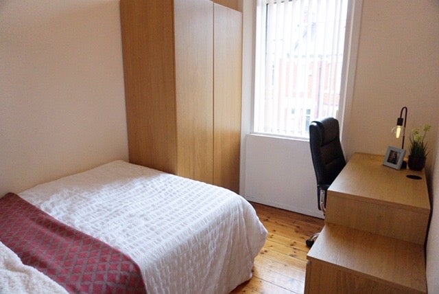 Flat Simonside Terrace in Newcastle upon Tyne