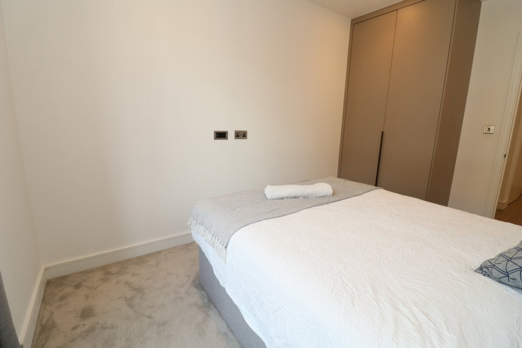 Room Globe Road in Greater London