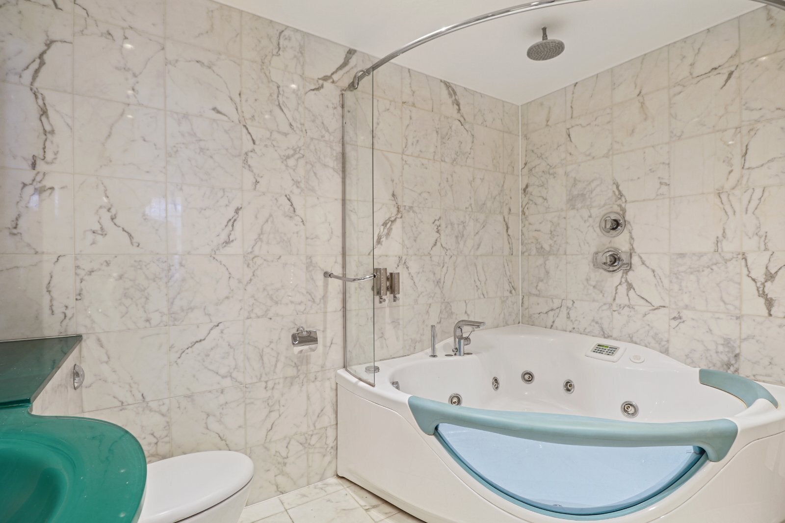 Flat Grosvenor Square in City of Westminster