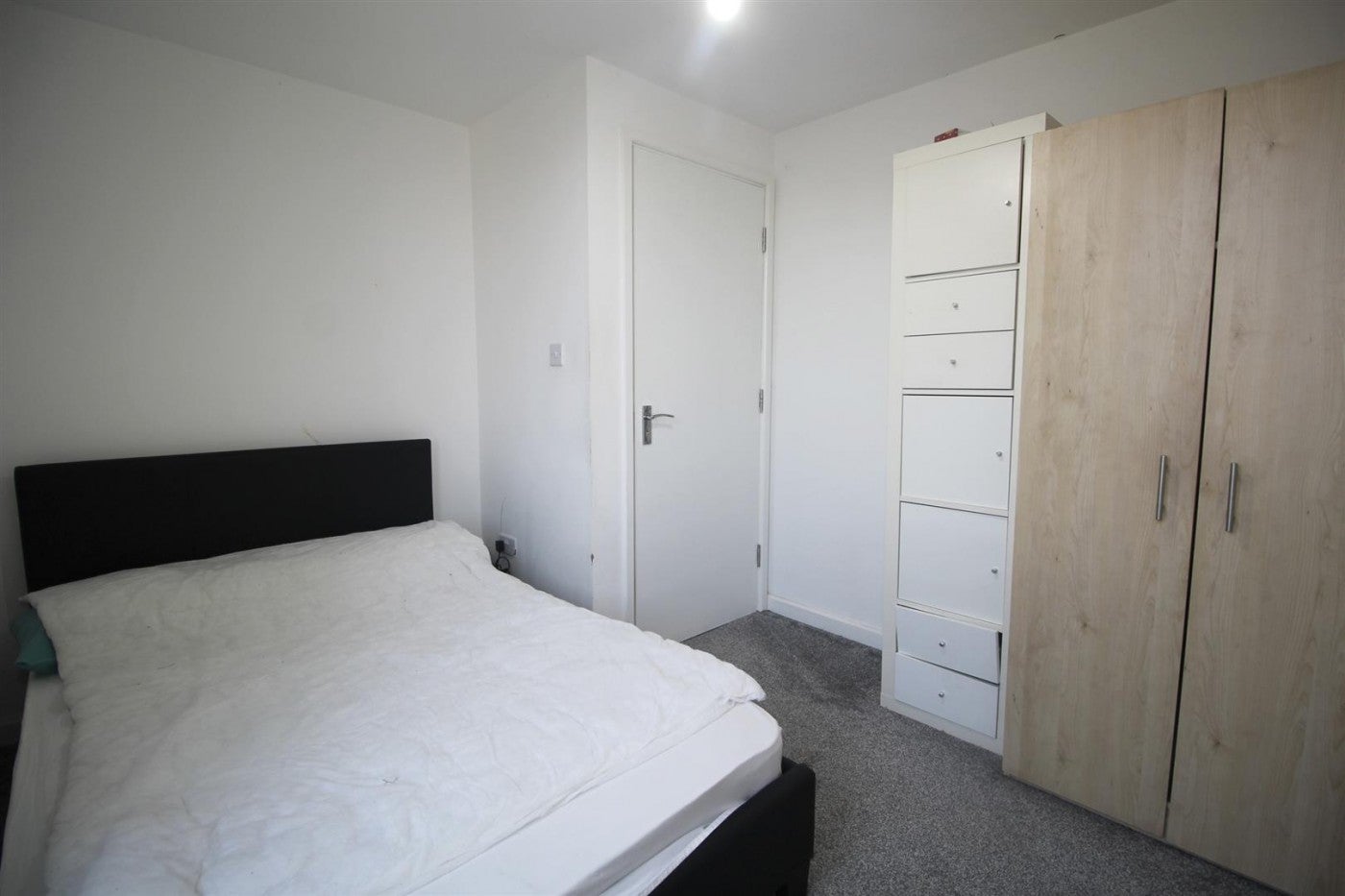 Room Southbury Road in Greater London