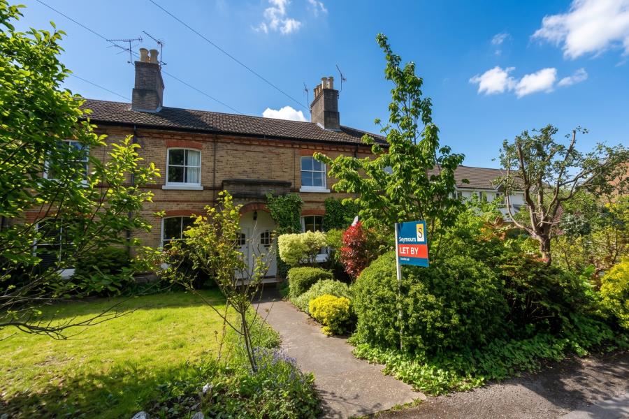 House Raglan Road in Woking