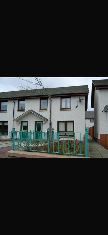Room Niddrie Mains Drive in City of Edinburgh