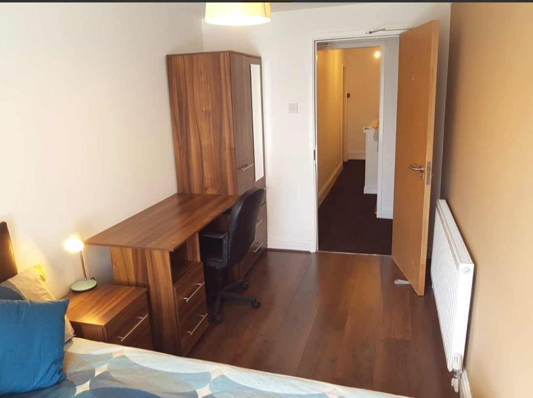 Room Ling Street in Liverpool