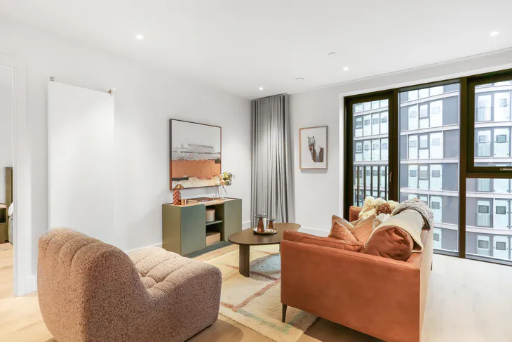 Flat Charter Street in Greater London