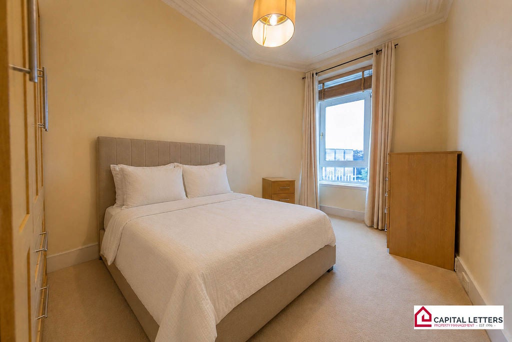 Flat Holburn Street in Aberdeen City
