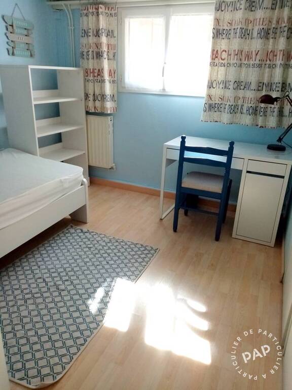 Room Boulevard du Port in Cergy