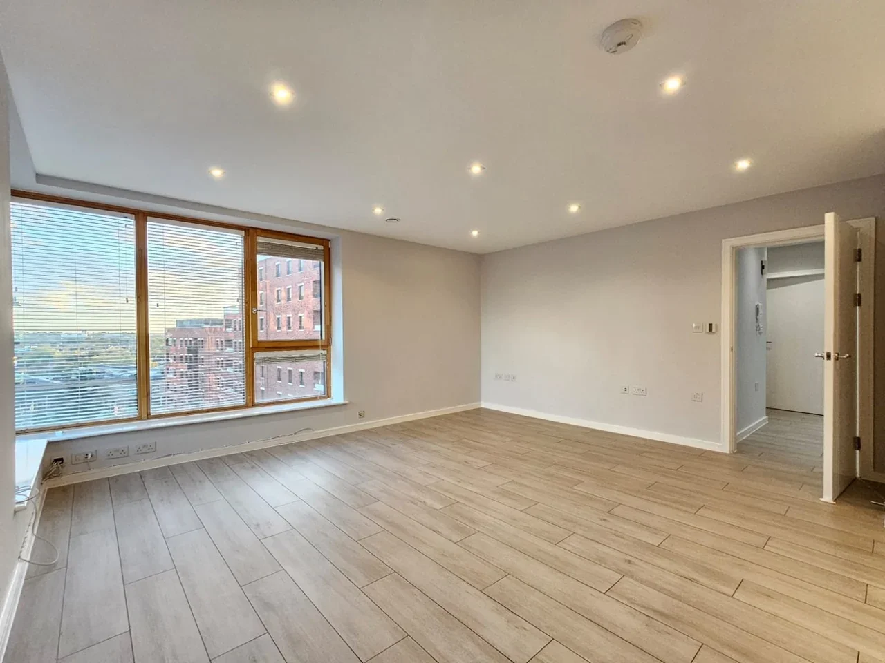 Flat High Road Wembley in Greater London