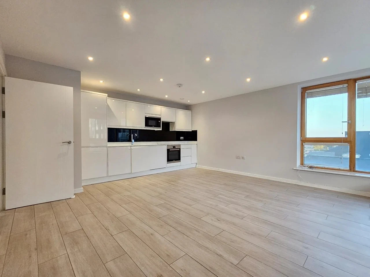 Flat High Road Wembley in Greater London