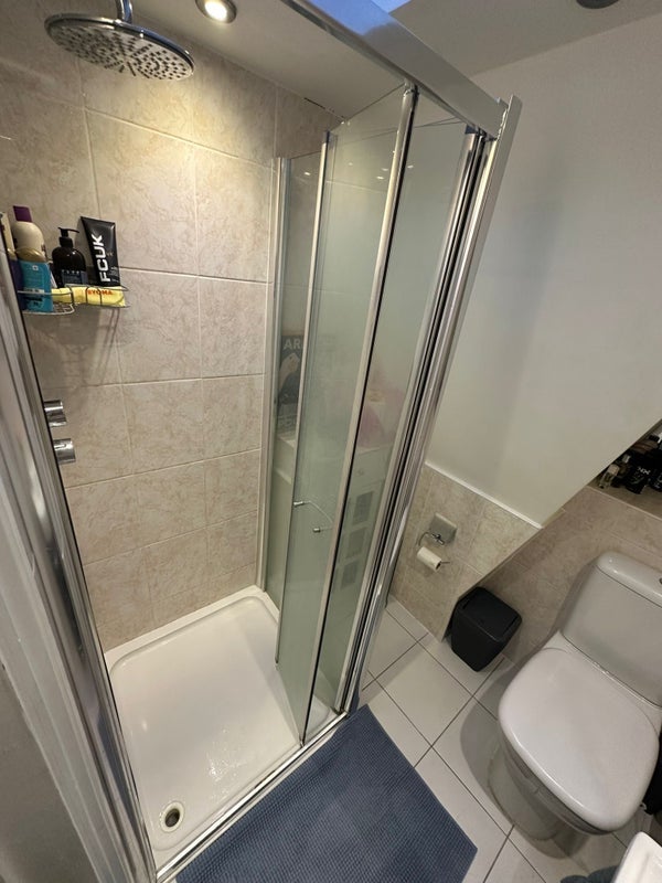 Room William Road in Greater London