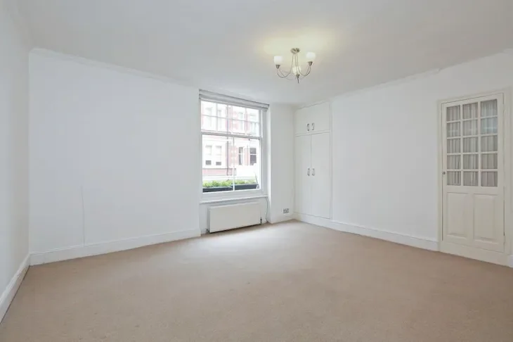 House Kensington Court Place in Greater London