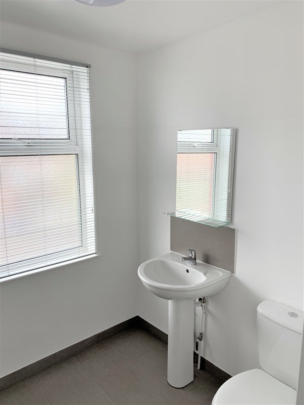 Room Staniforth Road in Sheffield