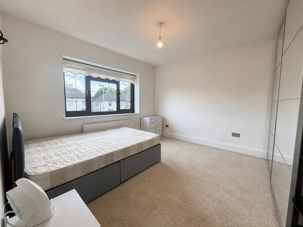 House Ravensbury Road in Greater London