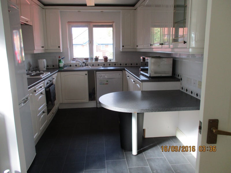 Room Kemperleye Way in Bristol